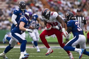 bet365投注 -Ming与80激战巴黎圣日耳曼分钟，持续失利胜负难料！，穆雷焦点对战观众掌声雷动